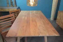 Esstisch Retro Massivholz Trapez Akazie Natur 180/90