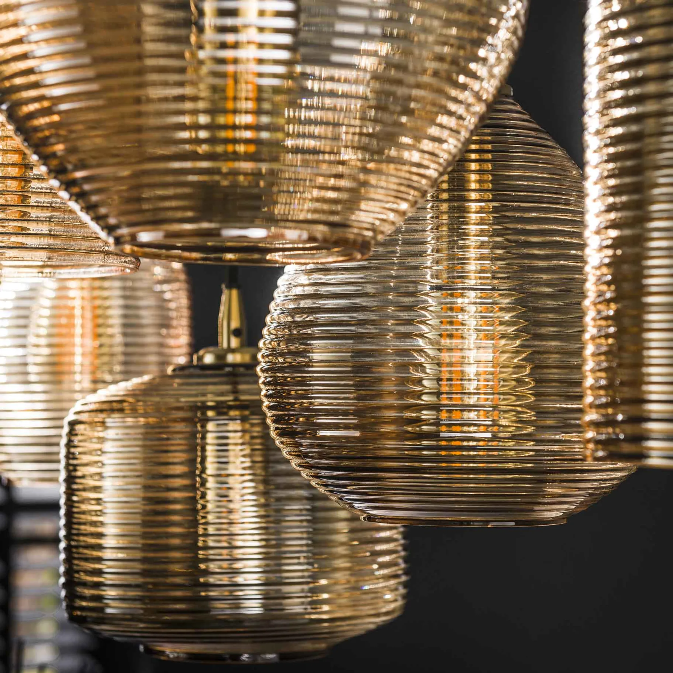 Hängelampe Retro Stripes Horizontal 7 Glasschirme Bernstein