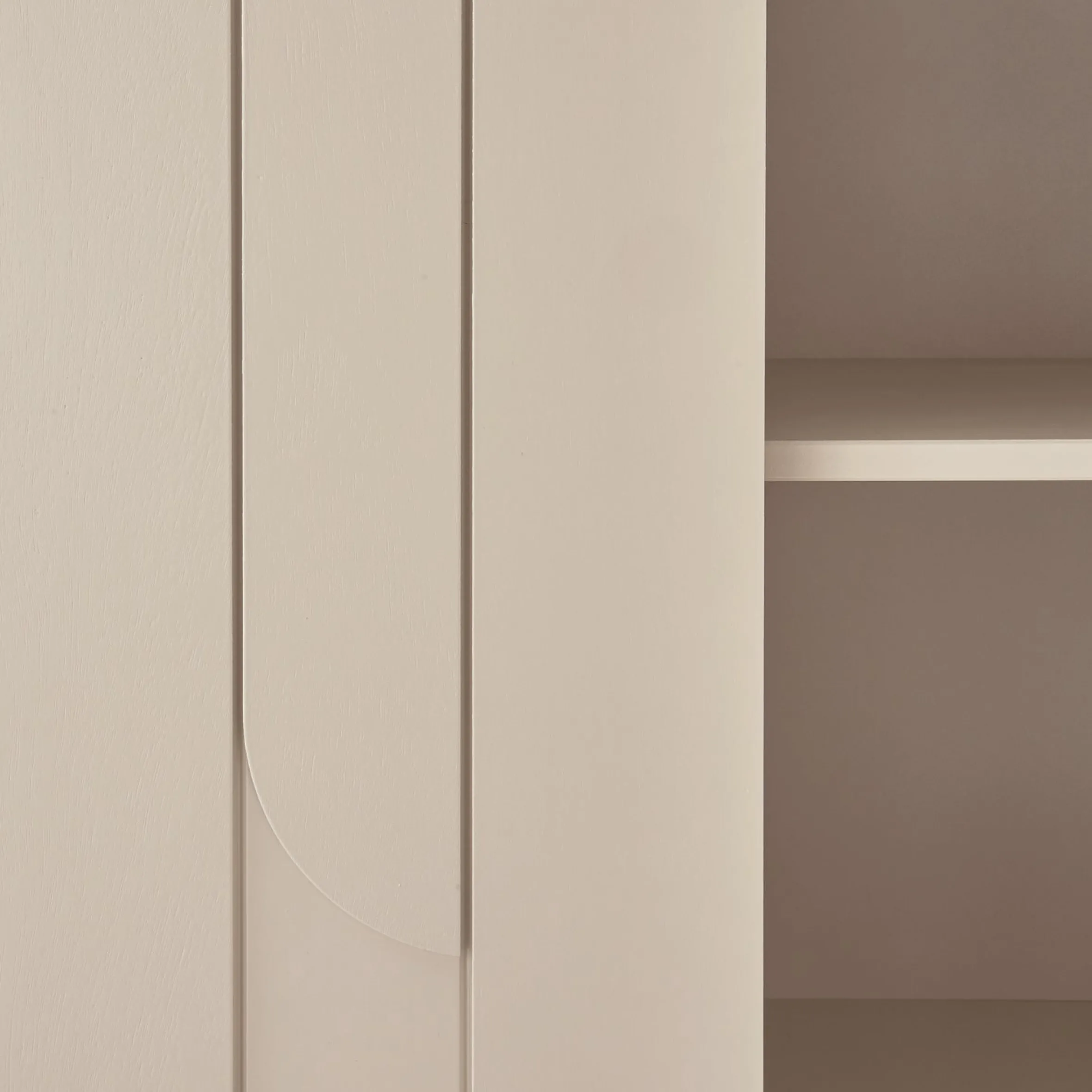 Retro Kleiderschrank Schlafzimmerschrank Rain in Beige mit fünf Böden