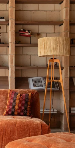 Retro Stehlampe Afra Metallgestell mit Bastschirm in orange