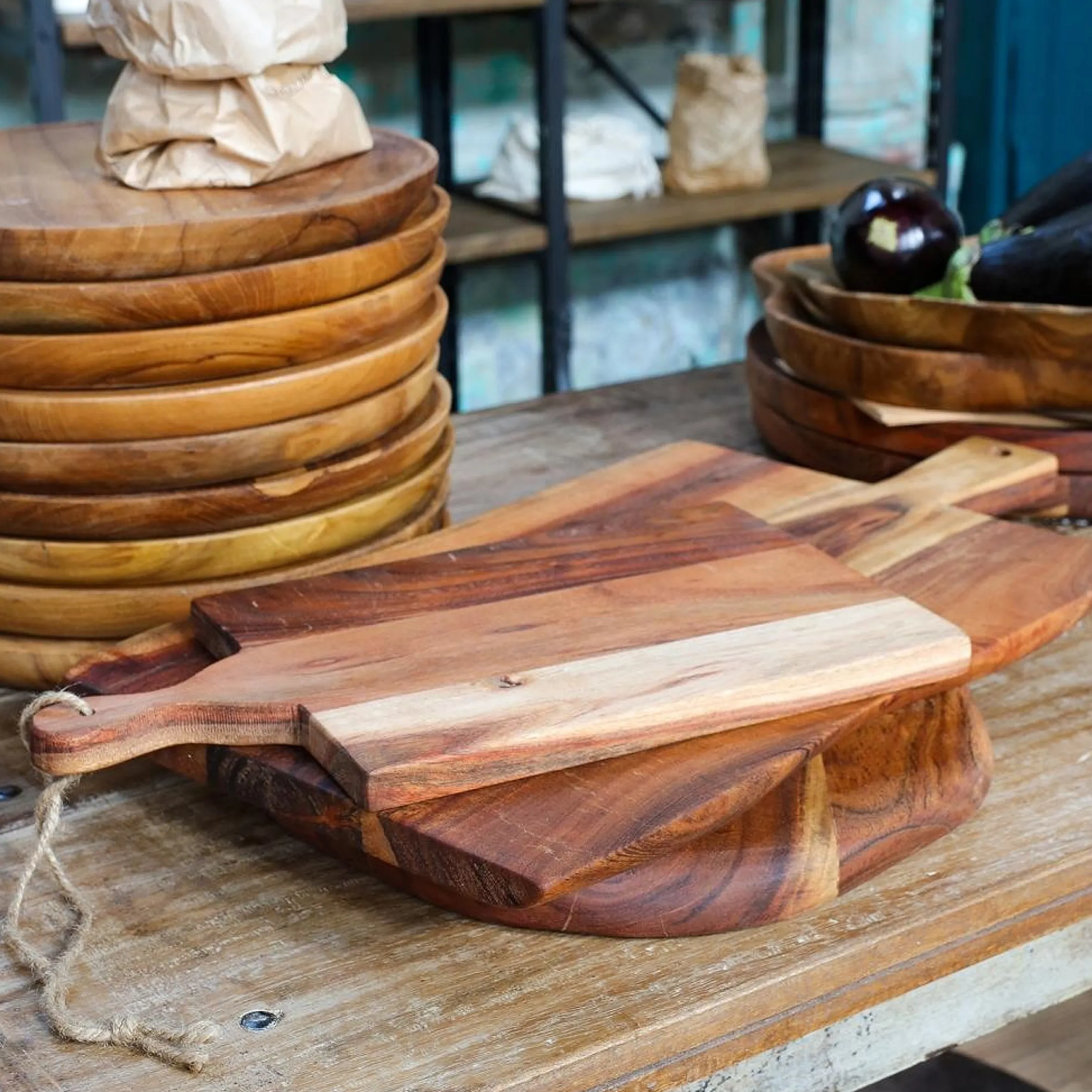 Schneidebrett aus beständigem Akazienholz Geölt