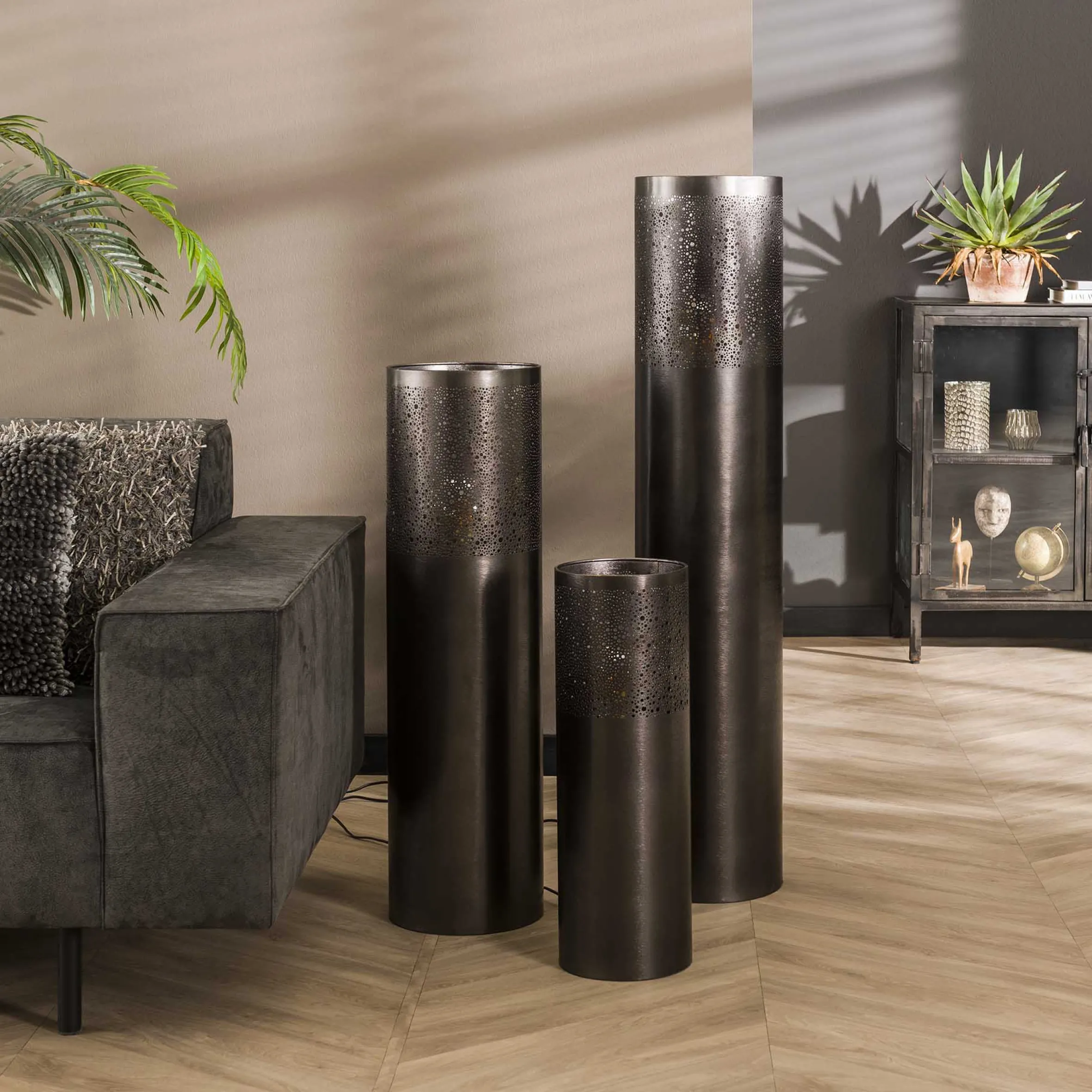 Stehlampe Industrial Zylinder Schwarz Nickel in drei Größen