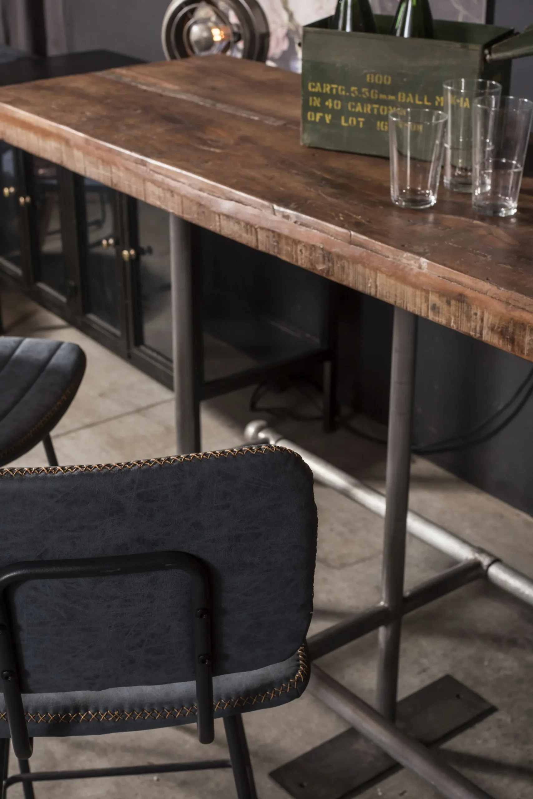 Stehtisch Bartisch Factory Vintage Recyceltes Holz 170/60/8