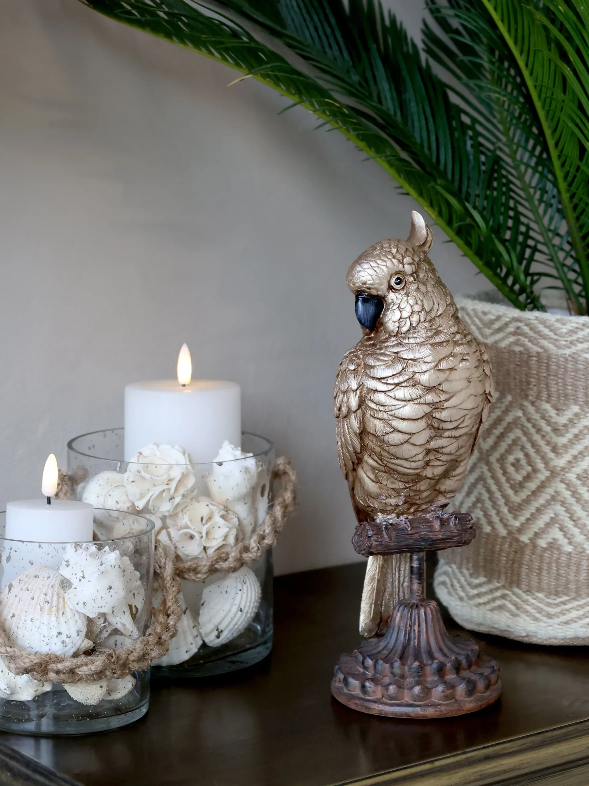 Vintage Dekofigur Papagei auf Ständer in Antik-Messing