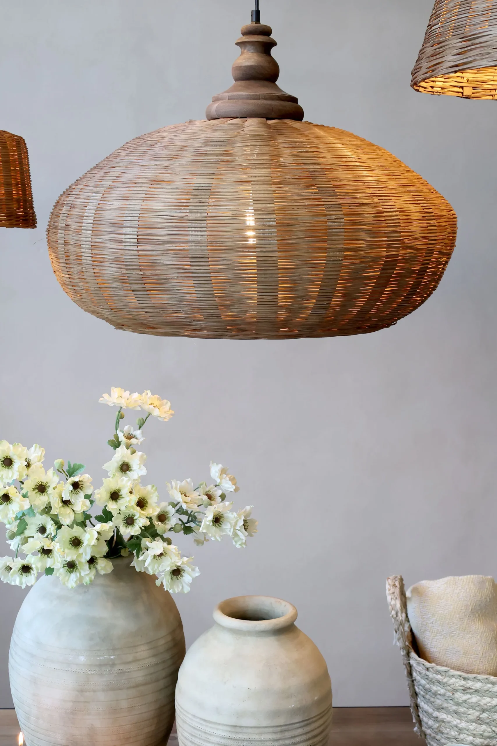 Vintage Hängelampe Chateau Rattangeflecht Mangoholz