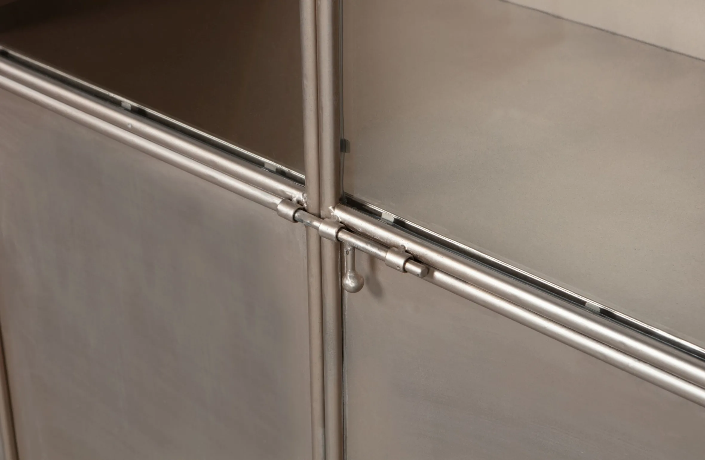 Vitrine Industrial Vintage Astoria Metall Glas Champagner