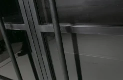 Vitrine Metallschrank Exhibit Industrial Schwarz Metall/Glas 170